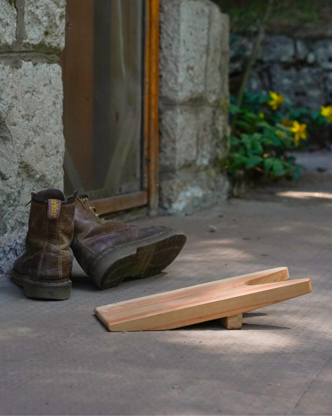 Handmade Reclaimed Pine Boot Jack: Rustic Wooden Boot Remover