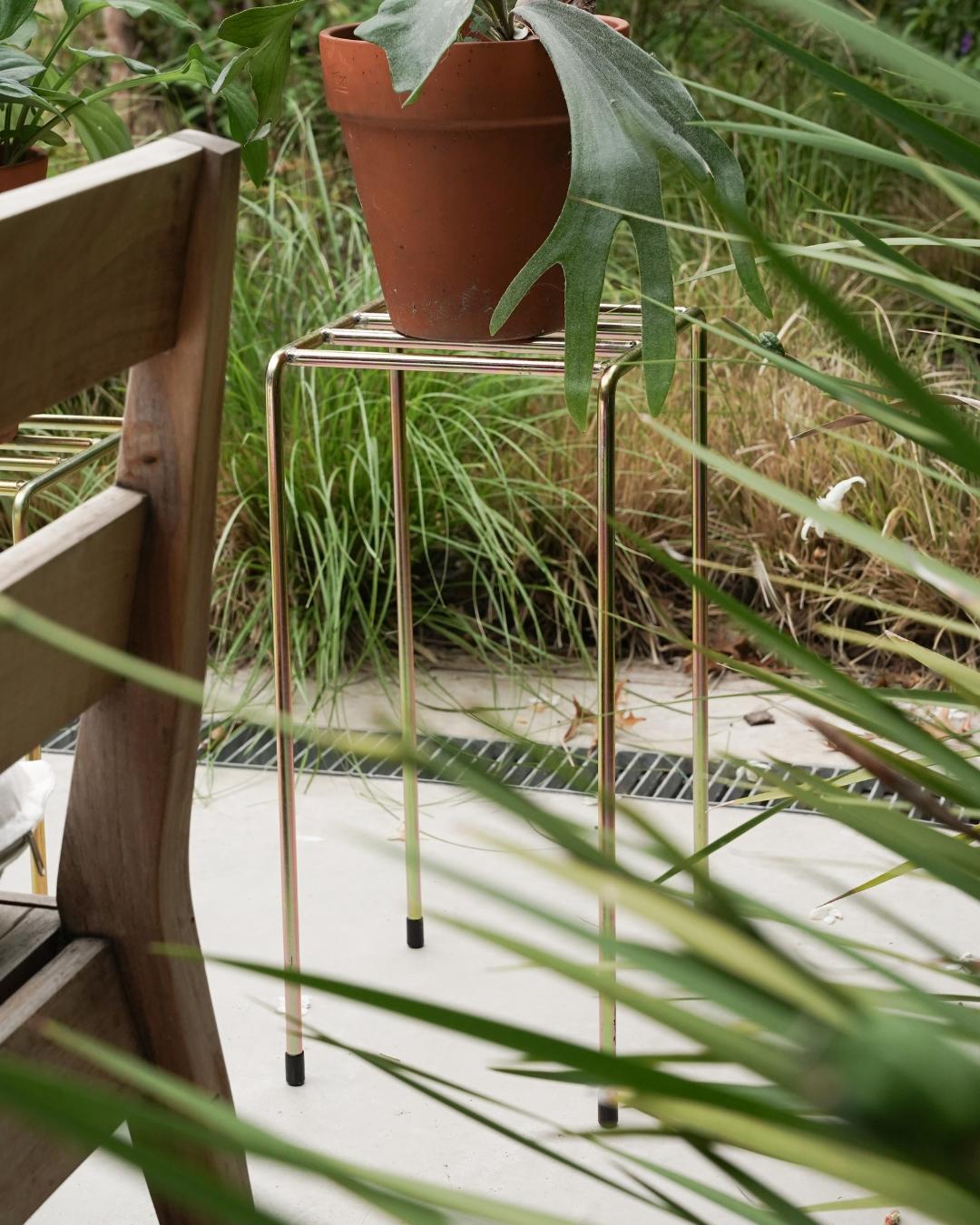 Modern Metal PotStands: Rust-Resistant Yellow Zinc Finish, Set of 3